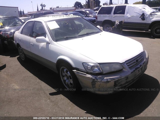 JT2BG22K7Y0489290 - 2000 TOYOTA CAMRY CE/LE/XLE WHITE photo 1