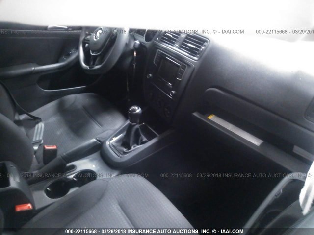 3VW167AJ1GM271608 - 2016 VOLKSWAGEN JETTA S 红色 照片 5