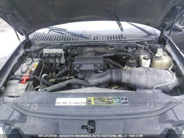 5LMFU28565LJ04789 - 2005 LINCOLN NAVIGATOR Қара фото 10