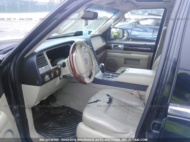 5LMFU28565LJ04789 - 2005 LINCOLN NAVIGATOR Қара фото 5