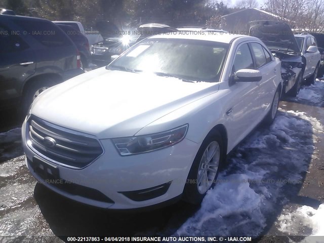 1FAHP2E8XGG103586 - 2016 FORD TAURUS SEL WHITE photo 2