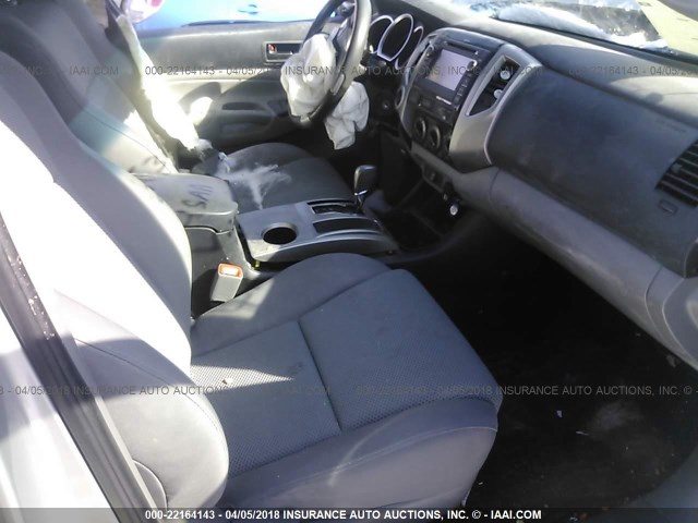 3TMLU4ENXDM129041 - 2013 TOYOTA TACOMA DOUBLE CAB SILVER photo 5