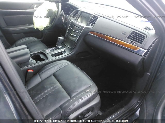 1LNHL9EK2DG607261 - 2013 LINCOLN MKS GRAY photo 5