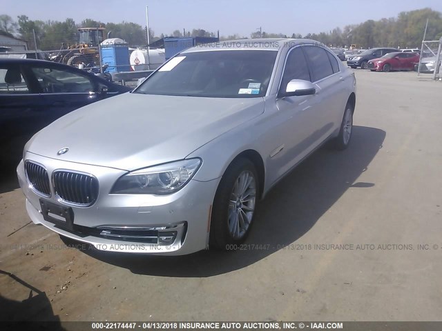 WBAYF8C5XDDE59137 - 2013 BMW 750 LXI SILVER photo 2