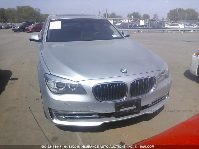 WBAYF8C5XDDE59137 - 2013 BMW 750 LXI SILVER photo 6