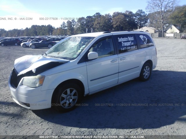 2A4RR5D15AR249652 - 2010 CHRYSLER TOWN & COUNTRY TOURING WHITE photo 2