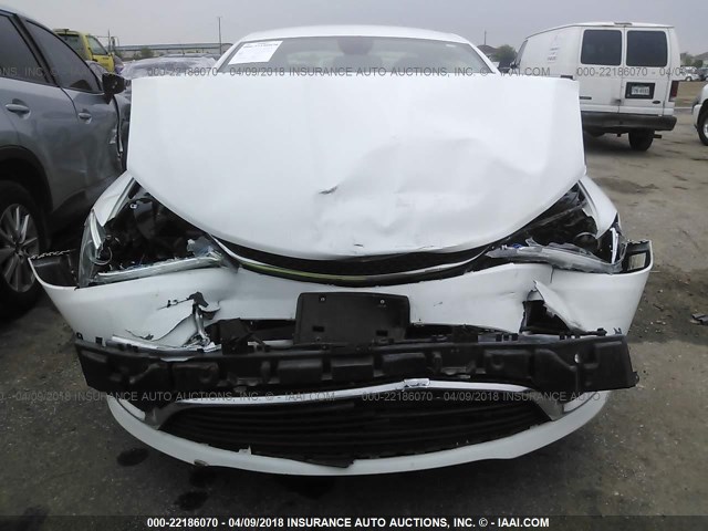 1C3CCCABXGN126633 - 2016 CHRYSLER 200 LIMITED WHITE photo 6