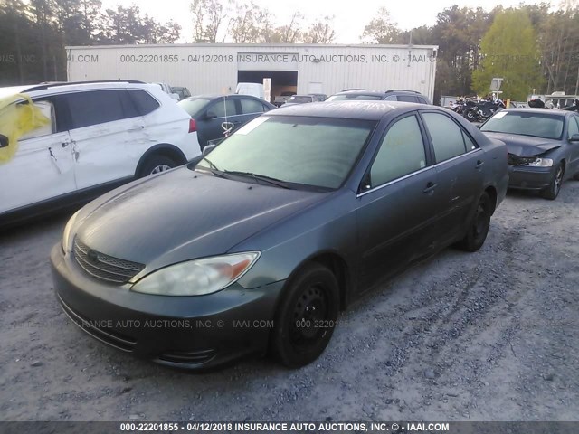 4T1BE32K82U574685 - 2002 TOYOTA CAMRY LE/XLE/SE GRAY photo 2