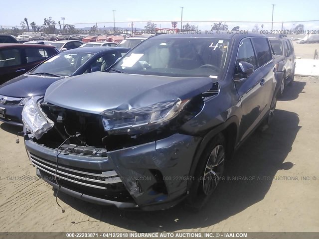5TDZZRFH9HS199511 - 2017 TOYOTA HIGHLANDER LE/LE PLUS GRAY photo 2