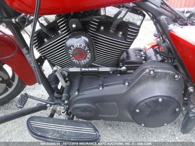 1HD1KB416AB638626 - 2010 HARLEY-DAVIDSON FLHX RED photo 9