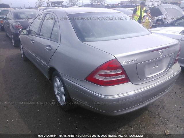 WDBRF61JX3A511938 - 2003 MERCEDES-BENZ C 240 SILVER photo 3