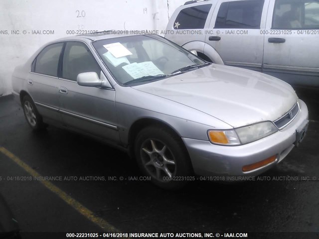 1HGCD5658TA073103 - 1996 HONDA ACCORD EX/EX-R SILVER photo 1