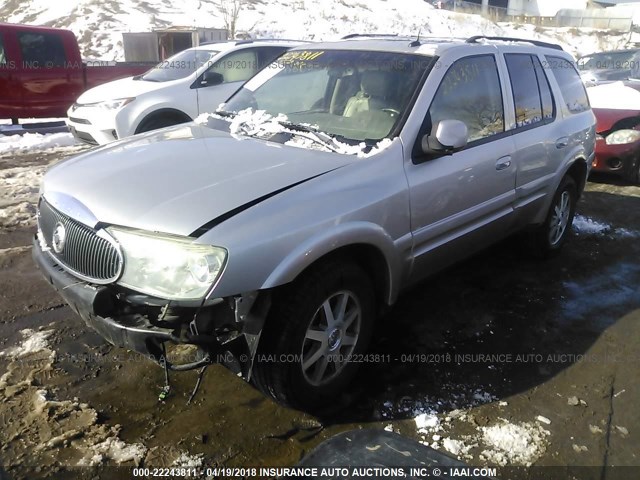 5GADT13S042342300 - 2004 BUICK RAINIER CXL SILVER photo 2