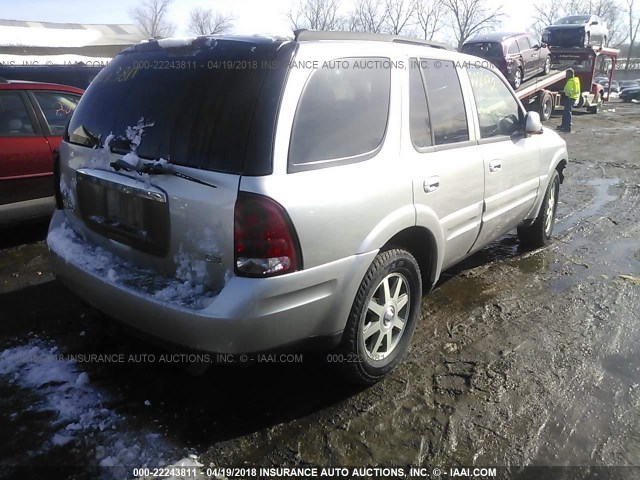 5GADT13S042342300 - 2004 BUICK RAINIER CXL SILVER photo 4