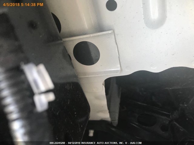 4T1BK1EB3JU286452 - 2018 TOYOTA AVALON XLE PLUS/PREMIUM/TOUR/LTD WHITE photo 17