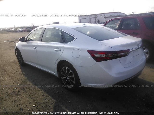 4T1BK1EB3JU286452 - 2018 TOYOTA AVALON XLE PLUS/PREMIUM/TOUR/LTD WHITE photo 3