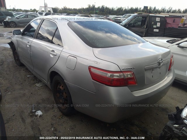 4T1BE46K29U292200 - 2009 TOYOTA CAMRY SE/LE/XLE SILVER photo 3