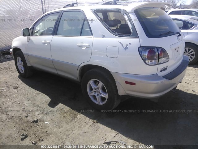 JTJHF10U610223880 - 2001 LEXUS RX 300 WHITE photo 3