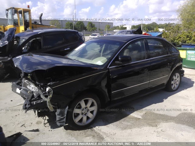 1FAHP24146G103537 - 2006 FORD FIVE HUNDRED SEL BLACK photo 2