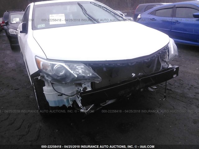 4T1BF1FK8EU336254 - 2014 TOYOTA CAMRY L/SE/LE/XLE 白色 照片 6
