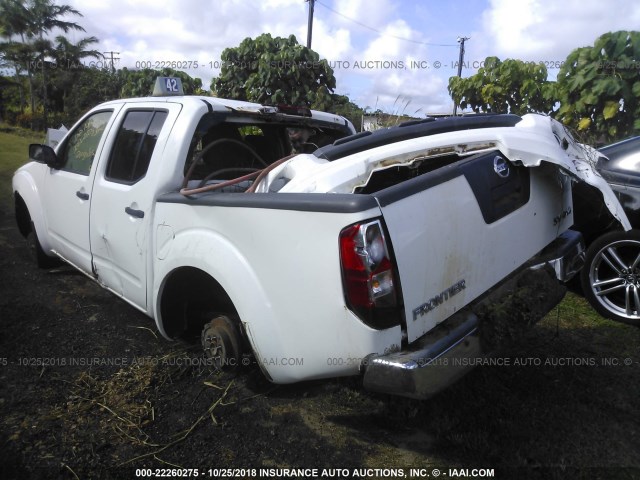 1N6AD0EVXCC446122 - 2012 NISSAN FRONTIER S/SV/SL/PRO-4X WHITE photo 3