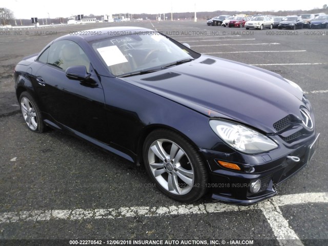 WDBWK5EA1BF240465 - 2011 MERCEDES-BENZ SLK 300 BLUE photo 1