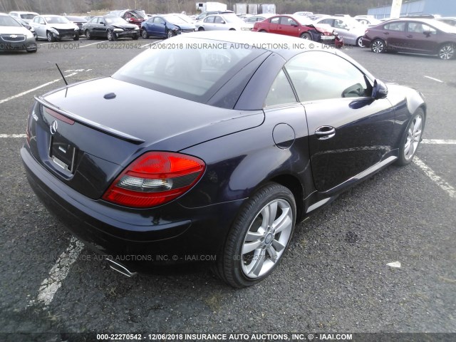 WDBWK5EA1BF240465 - 2011 MERCEDES-BENZ SLK 300 BLUE photo 4