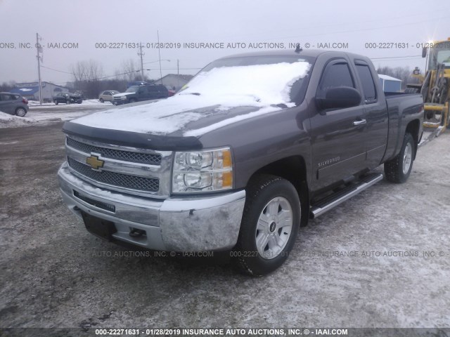 1GCRKSE70DZ144443 - 2013 CHEVROLET SILVERADO K1500 LT TAN photo 2