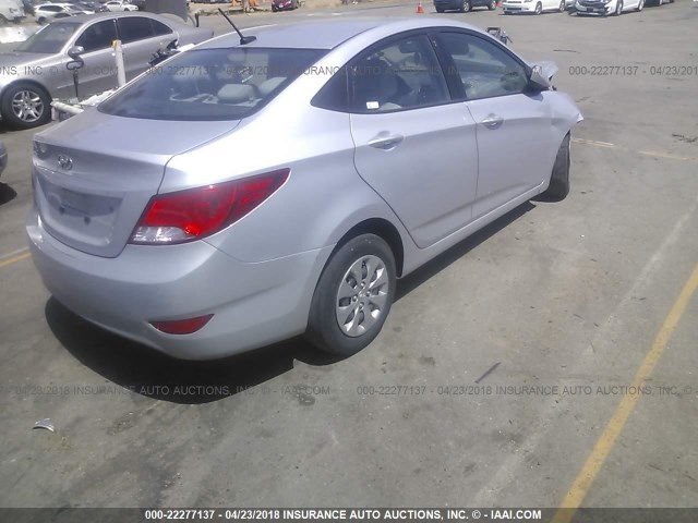 KMHCT4AEXHU224270 - 2017 HYUNDAI ACCENT SE SILVER photo 4