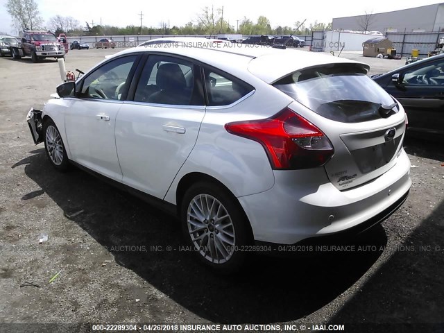 1FADP3N26DL195394 - 2013 FORD FOCUS TITANIUM WHITE photo 3