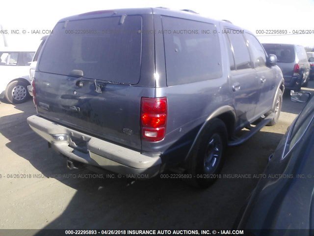 1FMPU18L9YLA50604 - 2000 FORD EXPEDITION EDDIE BAUER BLUE photo 4