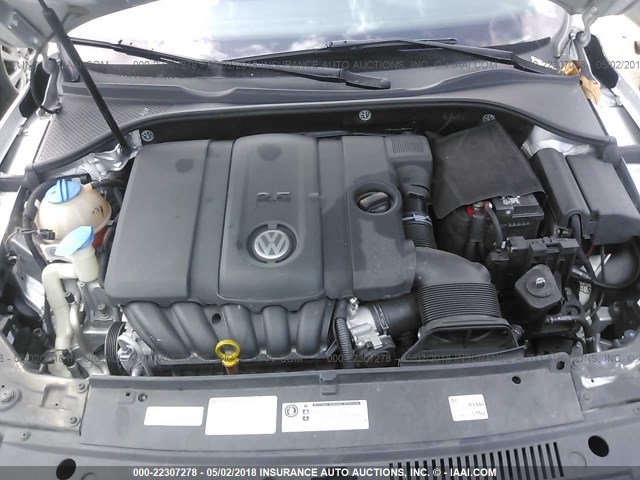 1VWAP7A39EC005864 - 2014 VOLKSWAGEN PASSAT S SILVER photo 10