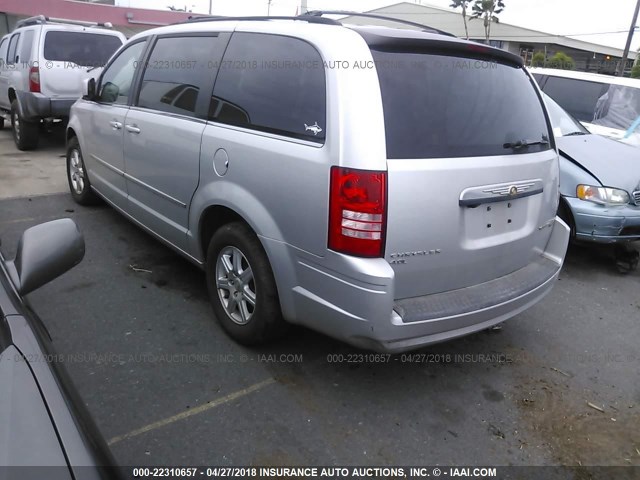 2A4RR8DX7AR431472 - 2010 CHRYSLER TOWN & COUNTRY TOURING PLUS SILVER photo 3