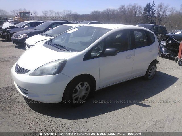 JHMGE87269S071743 - 2009 HONDA FIT WHITE photo 2