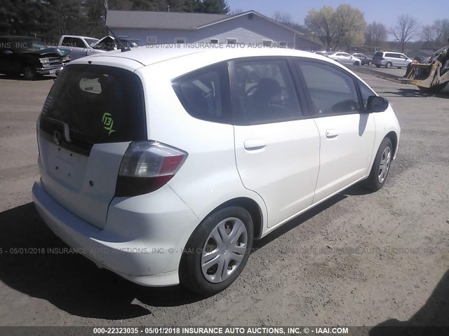 JHMGE87269S071743 - 2009 HONDA FIT WHITE photo 4