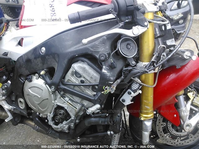 WB10D2109FZ351246 - 2015 BMW S 1000 RR RED photo 8