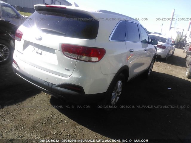 5XYPG4A35GG174046 - 2016 KIA SORENTO LX/L WHITE photo 4