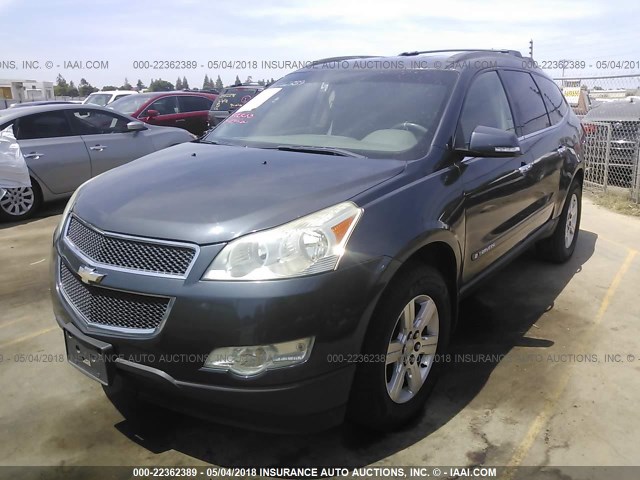 1GNER23D39S124293 - 2009 CHEVROLET TRAVERSE LT GRAY photo 2