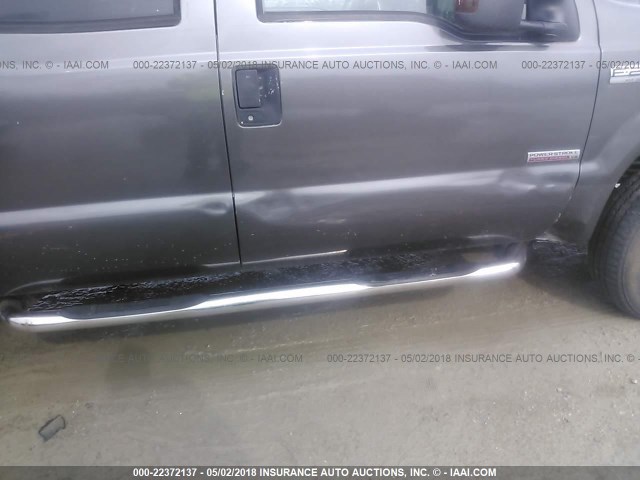 1FT5H21P45EC69496 - 2005 FORD 2 DOOR SUPER DUTY GRAY photo 6