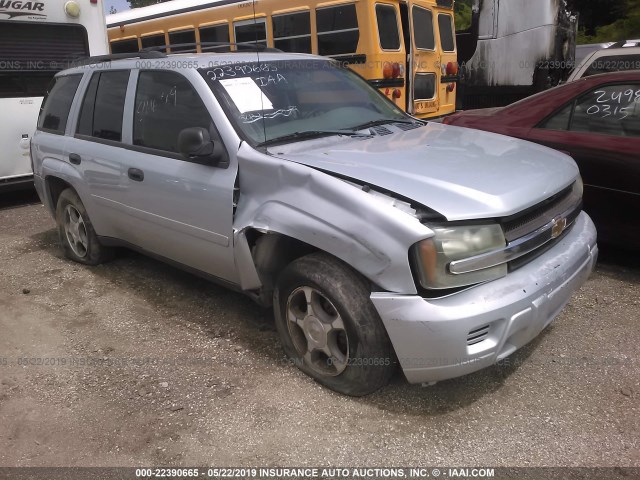 1GNDS13S572120865 - 2007 CHEVROLET TRAILBLAZER LS/LT SILVER photo 1