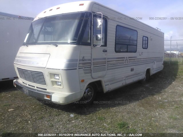 1GBJP37W2G3327640 - 1986 WINNEBAGO CHIEFTAIN WHITE photo 2