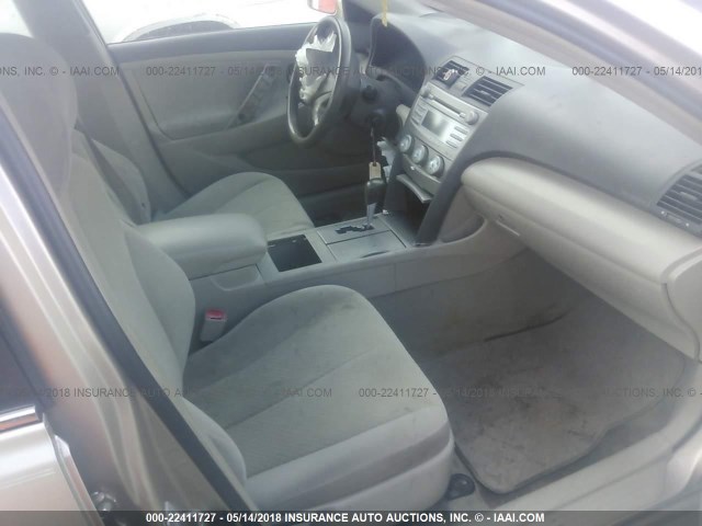 4T1BE46K68U739822 - 2008 TOYOTA CAMRY CE/LE/XLE/SE GOLD photo 5
