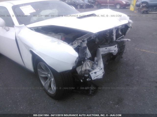 2C3CDZAG3FH783664 - 2015 DODGE CHALLENGER SXT WHITE photo 6