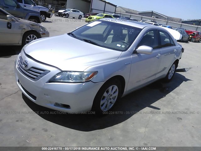 4T1BB46K98U054190 - 2008 TOYOTA CAMRY HYBRID SILVER photo 2