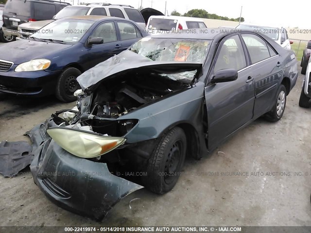 4T1BE30K43U786276 - 2003 TOYOTA CAMRY LE/XLE/SE GREEN photo 2
