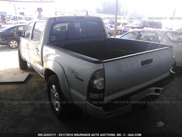 3TMJU4GN7AM105294 - 2010 TOYOTA TACOMA DOUBLE CAB PRERUNNER SILVER photo 3