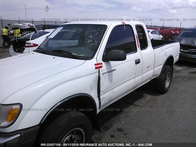 4TAWN72N2YZ601488 - 2000 TOYOTA TACOMA XTRACAB WHITE photo 6