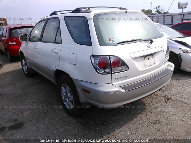 JTJGF10U620145307 - 2002 LEXUS RX 300 WHITE photo 3