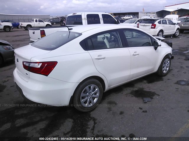 KNADM4A3XG6658841 - 2016 KIA RIO LX WHITE photo 4