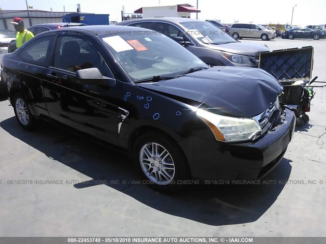 1FAHP33N68W188934 - 2008 FORD FOCUS SE/SEL/SES BLACK photo 1